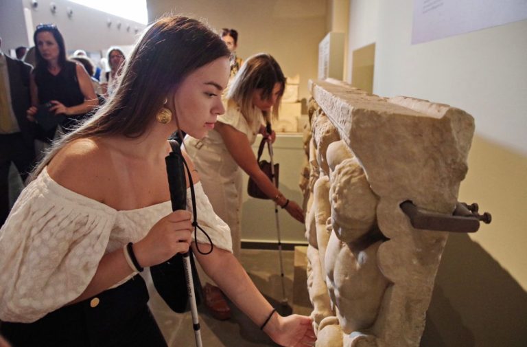 SignGuide official presentation 6